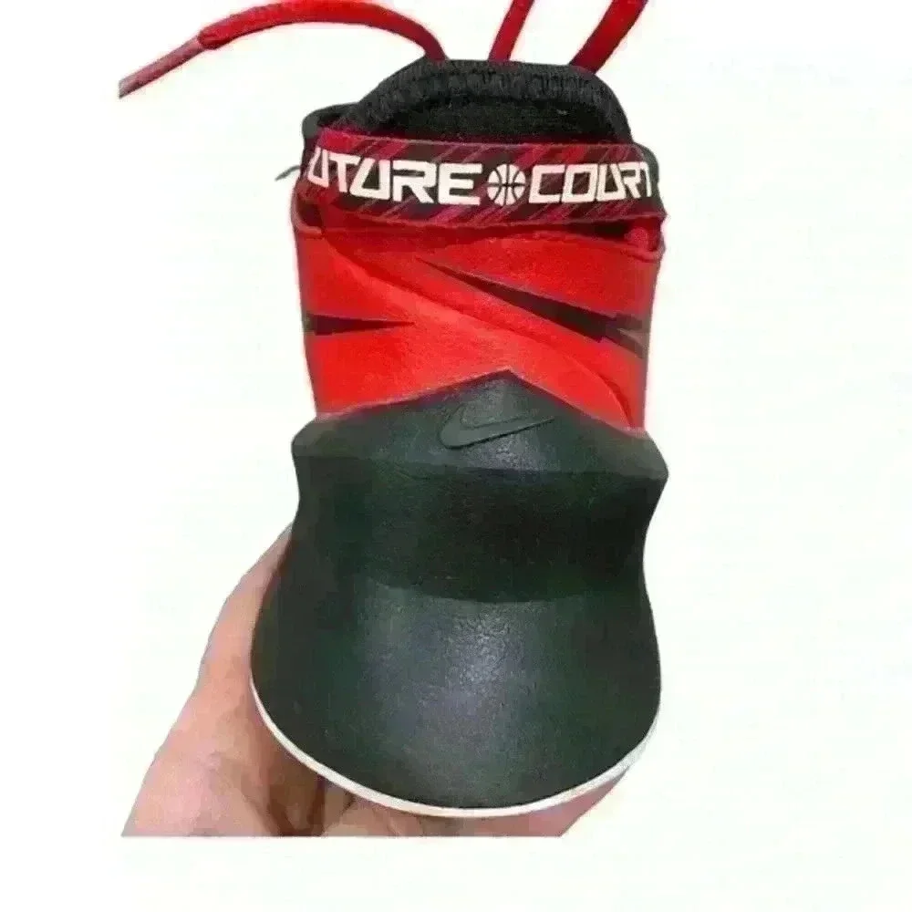 Nike‎ Future Court 3 Red/Black Little/Big Sneakers Size 6.5Y